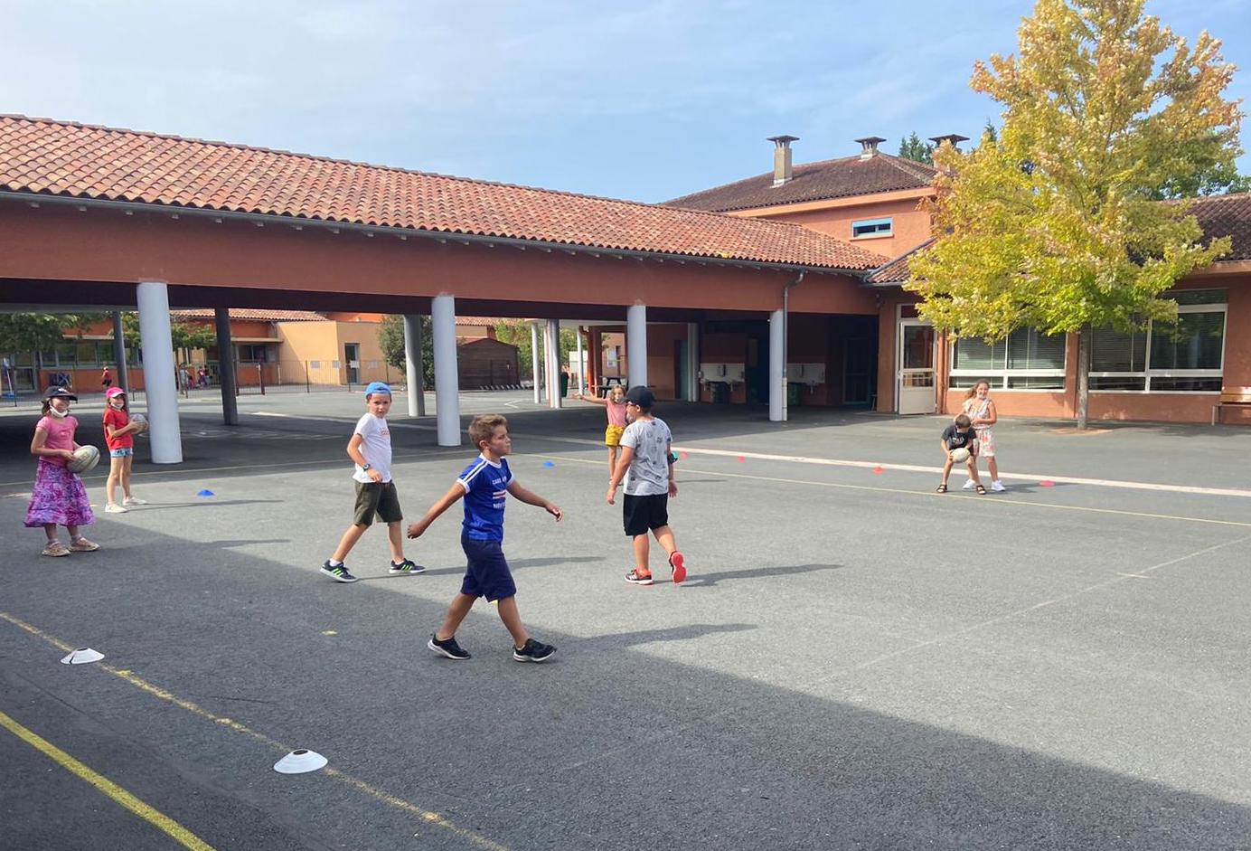 Séance de rugby à l'école de Lisle-sur-Tarn