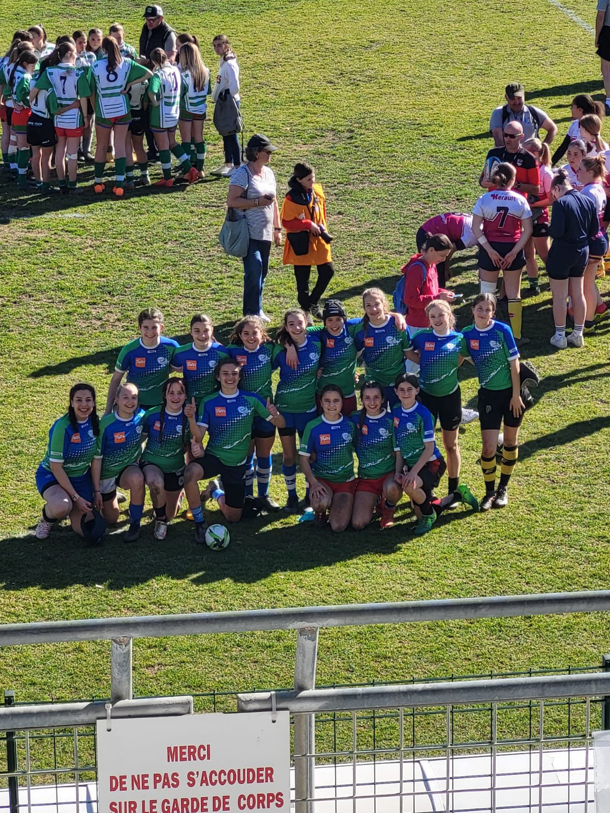 Les filles M15 sur le podium du Languedoc