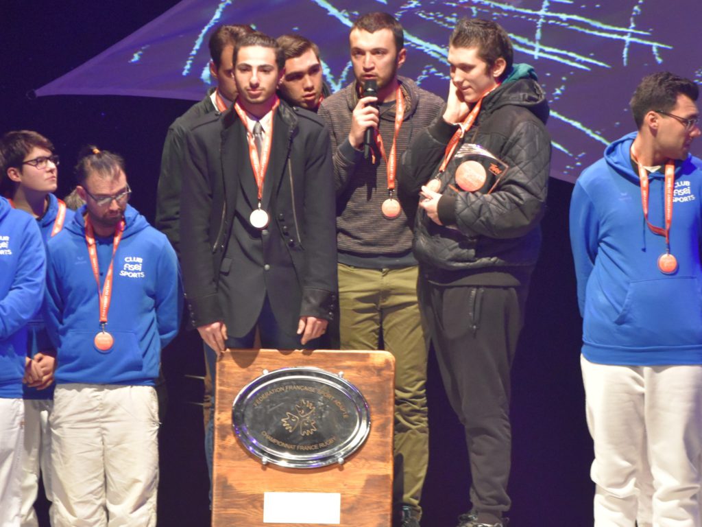 L'équipe de para-rugby adapté, championne de France. 