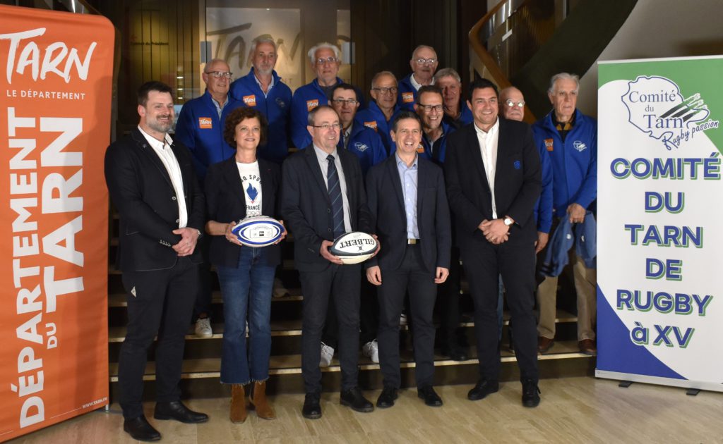 Le comité d'organisation avec le Conseil départemental et le Castres Olympique.